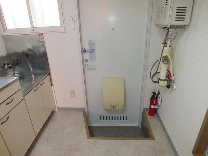 ●ヴィラシティソーワの玄関