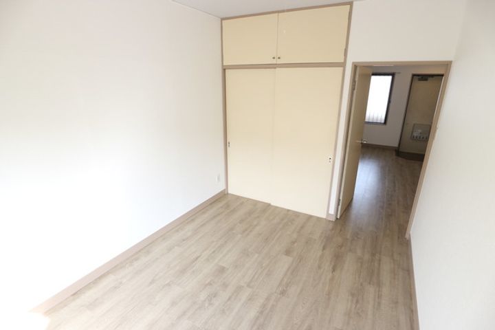 ドルチェ久米川の居間