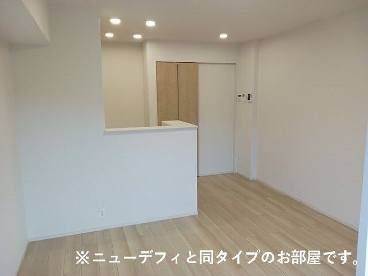 滋賀県甲賀市水口町名坂(アパート)の賃貸物件の居間