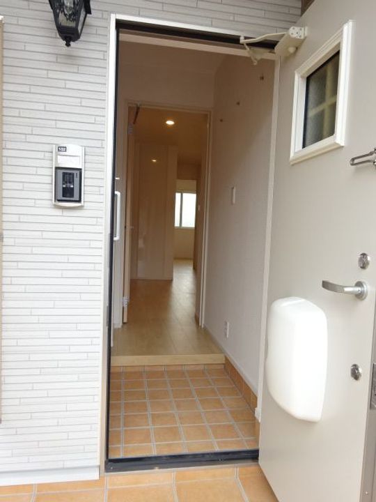 千葉県柏市大室(アパート)の賃貸物件の玄関