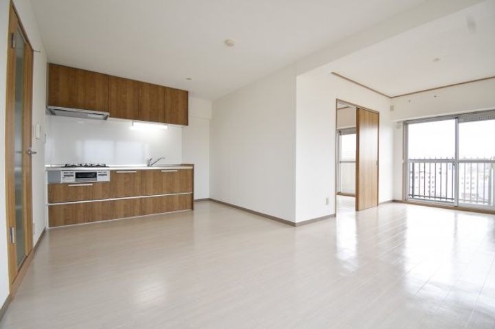 パレ北加賀屋の居間