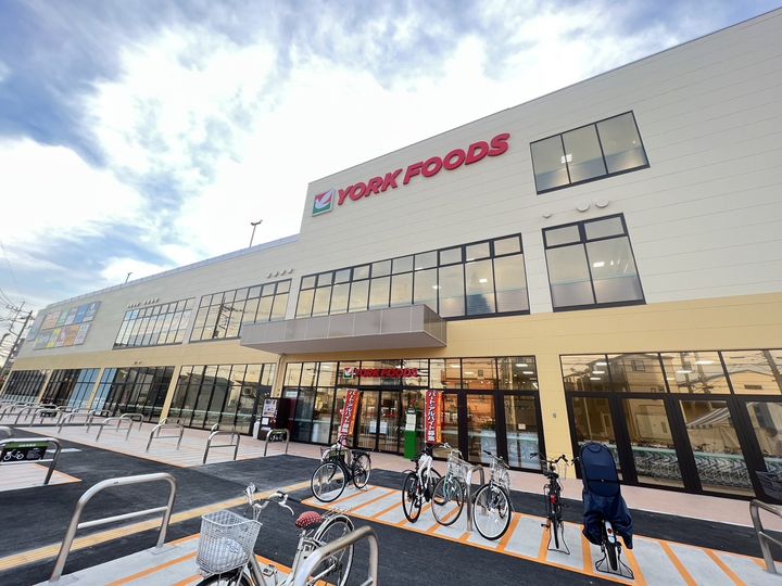 ブランドール壱番館の周辺