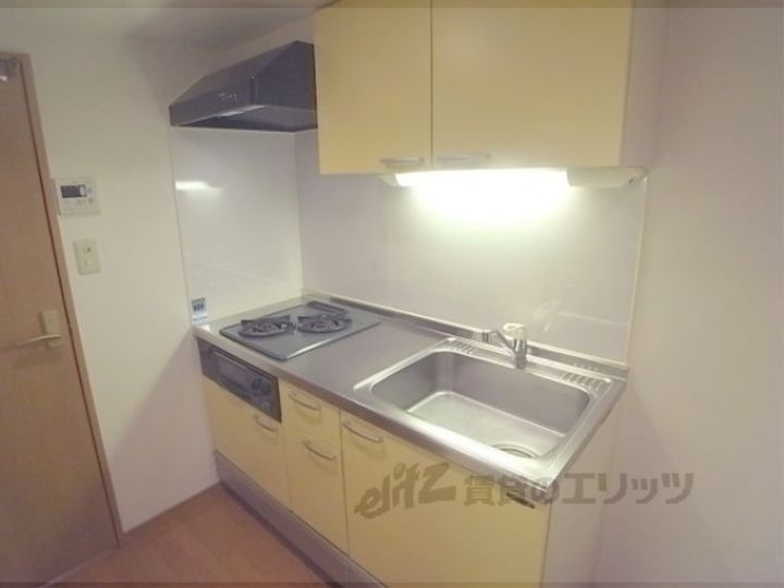 ロフティ同志社北のキッチン