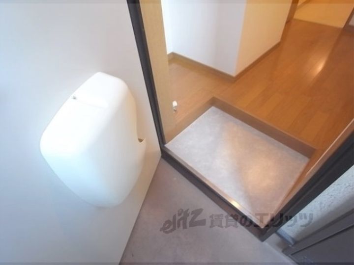 ロフティ同志社北の玄関