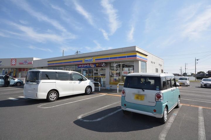 ニュークレスト Dの周辺