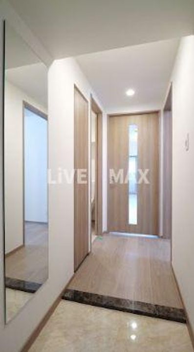 東京都足立区西新井7(マンション)の賃貸物件の玄関