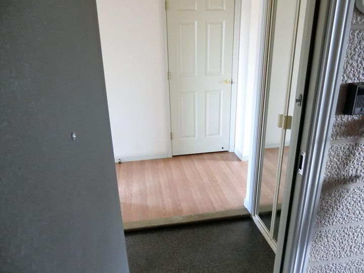 マルベリーズ壱番館の玄関