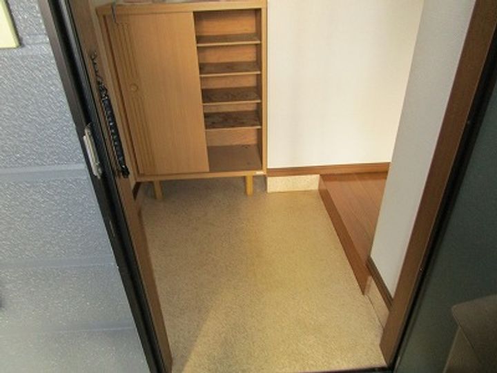 ブレア青葉Bの玄関