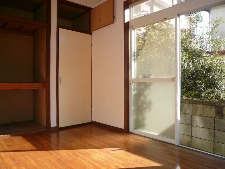 埼玉県川口市芝樋ノ爪1(アパート)の賃貸物件の居間