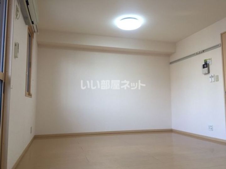 愛知県名古屋市緑区藤塚3(アパート)の賃貸物件の居間