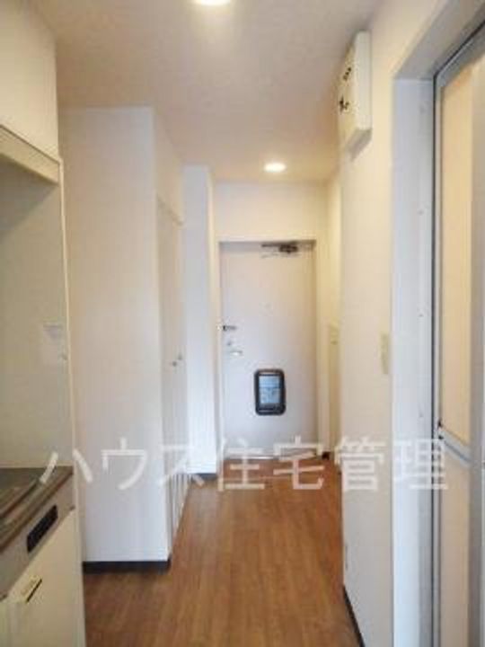 大阪府高槻市富田町1(マンション)の賃貸物件の居間