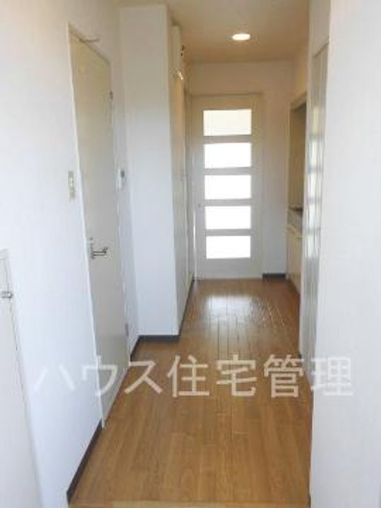 大阪府高槻市富田町1(マンション)の賃貸物件の玄関