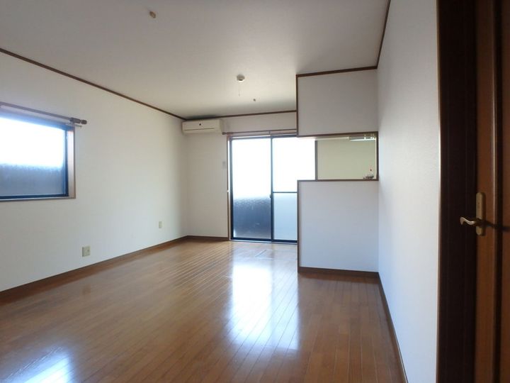 大阪府豊中市原田元町1(一戸建)の賃貸物件の居間