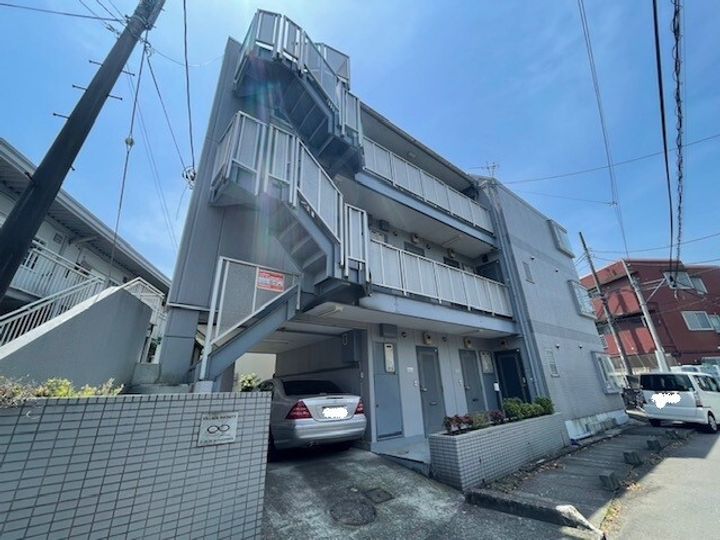 ビレッジインフィニティの外観