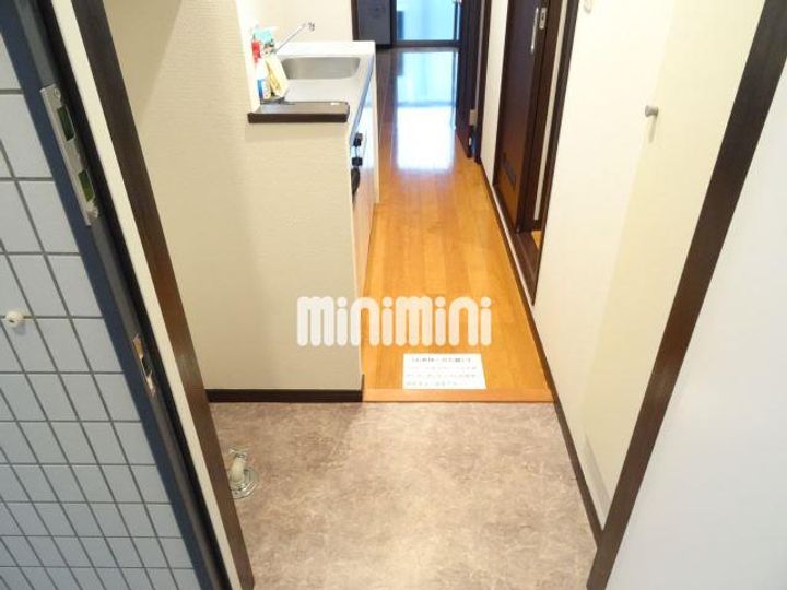 カルフール南砂の玄関