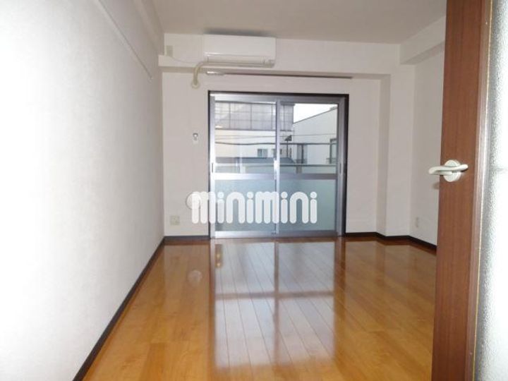 カルフール南砂の居間