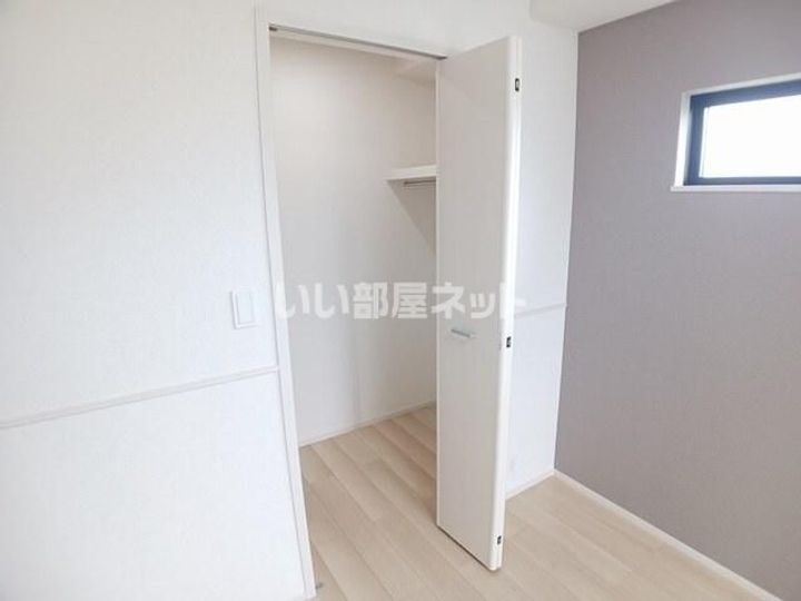 アルバ 涼の内装