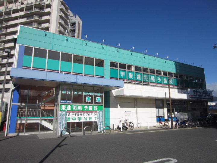 トークストリートアソガワの周辺