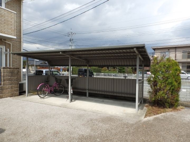 シュプルング黒川 A棟の地図