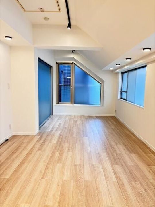 BLANVOAGE HIROOの居間