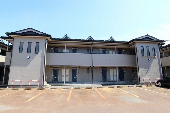 サンフラワー大町の外観