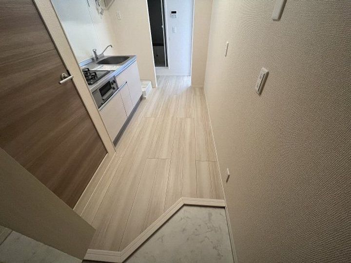 グランドソレーユ生麦の玄関