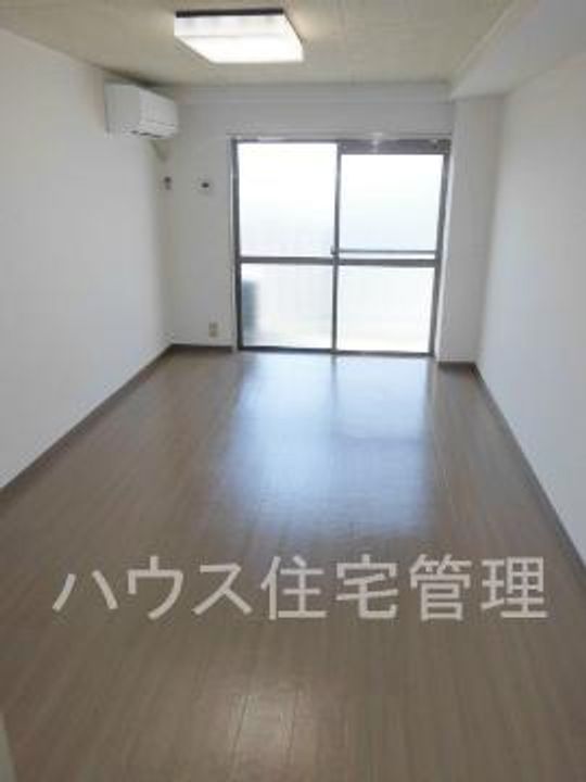 ハイツ88の居間