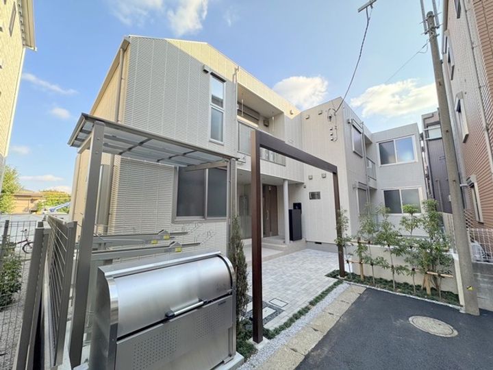 東京都目黒区五本木1(マンション)の賃貸物件の外観