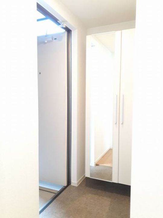 ハピネスの玄関