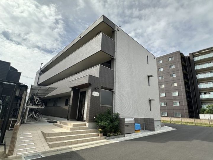 アローヘッドの外観