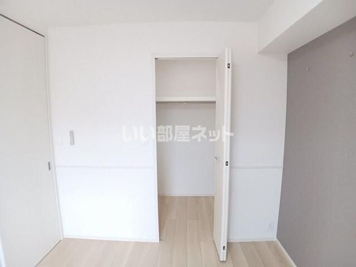 アルバ 涼の内装