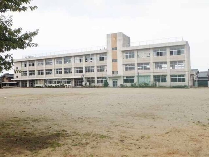 三重県松阪市嬉野津屋城町(一戸建)の賃貸物件の周辺