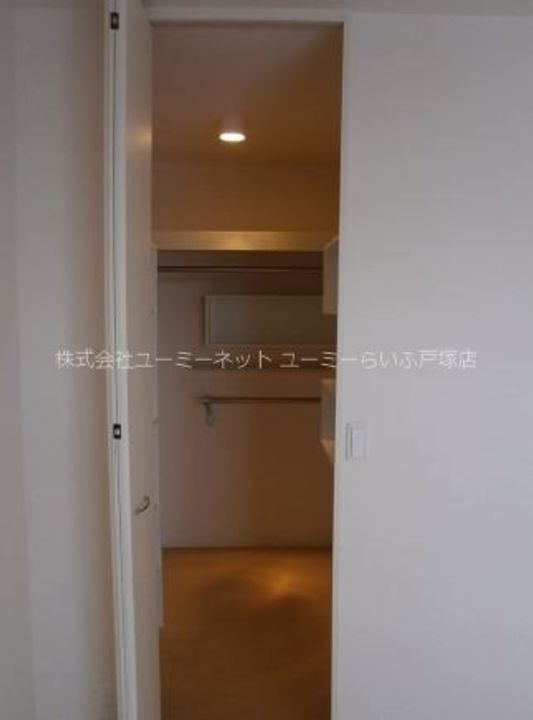 神奈川県横浜市泉区緑園1(アパート)の賃貸物件の玄関