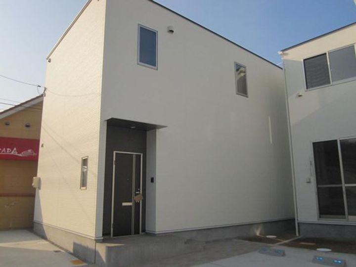 岡山県岡山市北区横井上(一戸建)の賃貸物件の玄関