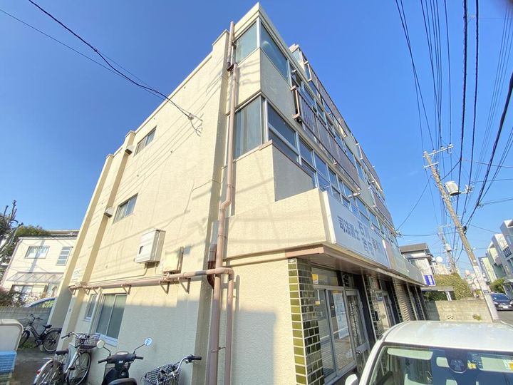 セブンスターズマンションの外観