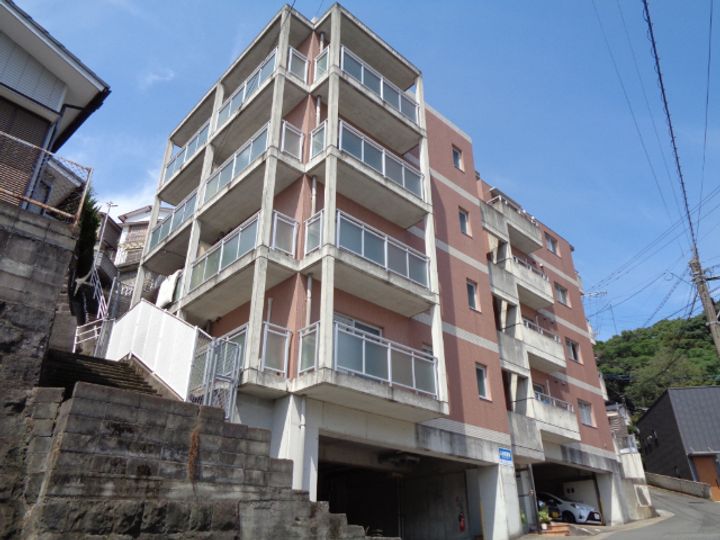 スカイヒルズ青山の外観
