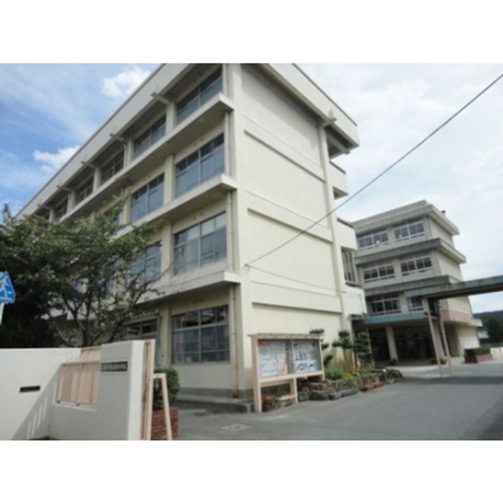 広島県広島市東区戸坂くるめ木1の賃貸アパートの周辺