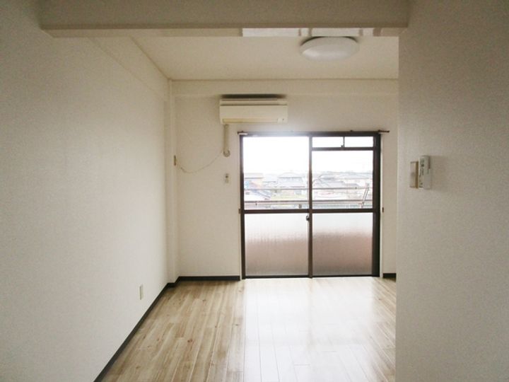 ファイブアイランドの居間