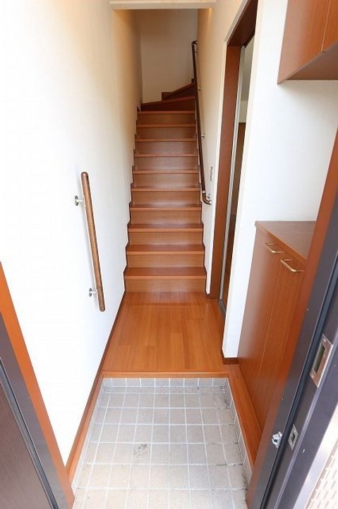 神奈川県秦野市今泉(一戸建)の賃貸物件の玄関