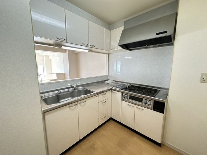 東京都八王子市みなみ野2(マンション)の賃貸物件のキッチン