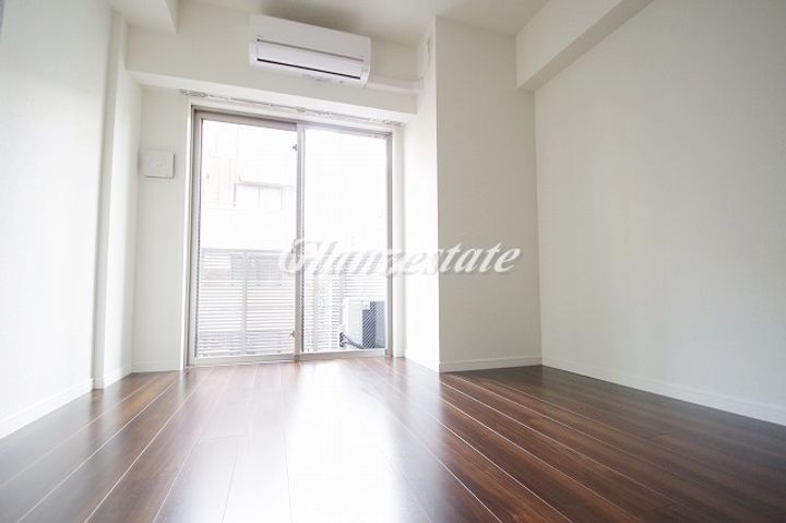 神奈川県川崎市中原区新丸子東1(マンション)の賃貸物件の居間