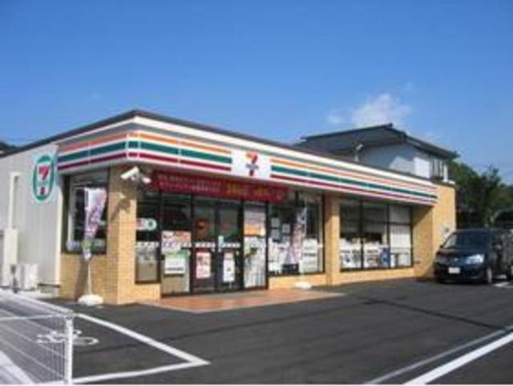 レオパレスフォンテーヌ(1871)の周辺