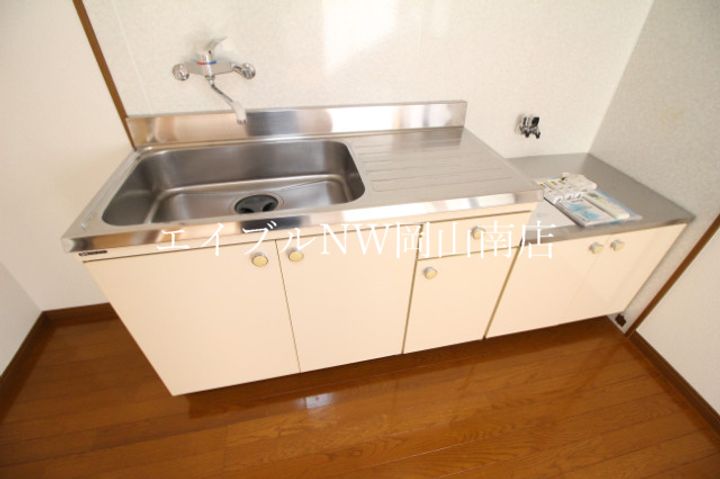 メゾンエスポアールCのキッチン