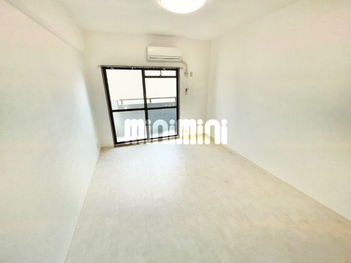 ドリームタウン伊勝の居間