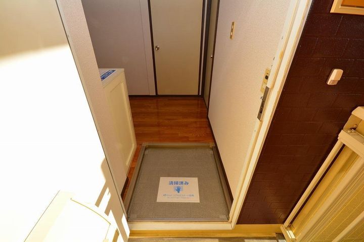 レジデンス太陽 Aの玄関