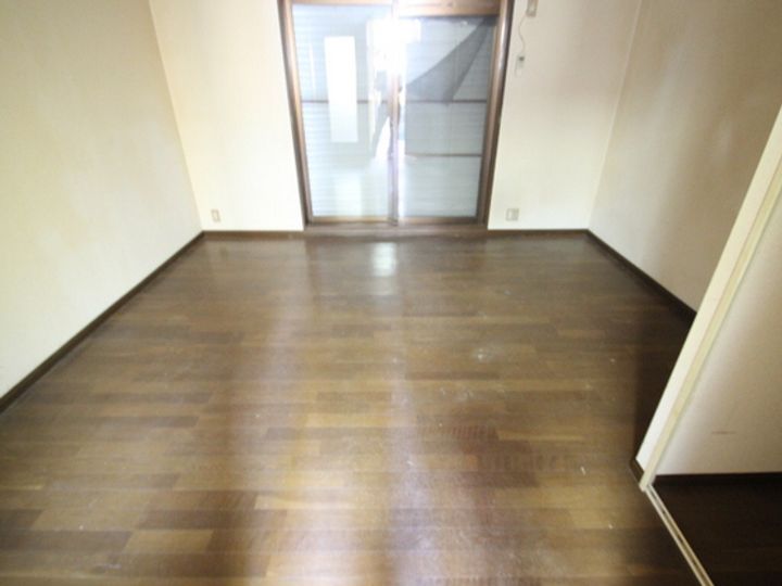 ハイムMITANIの居間