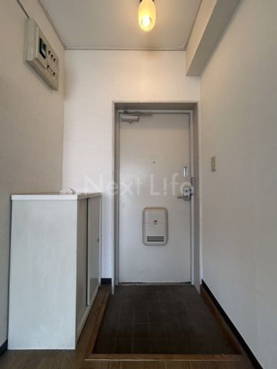 東京都八王子市千人町4(マンション)の賃貸物件の玄関