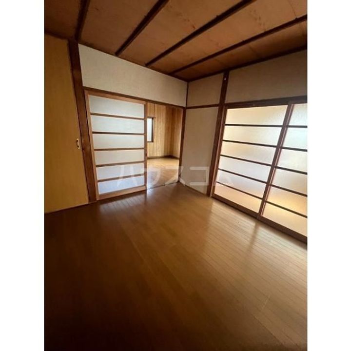 梅津南町貸家の居間