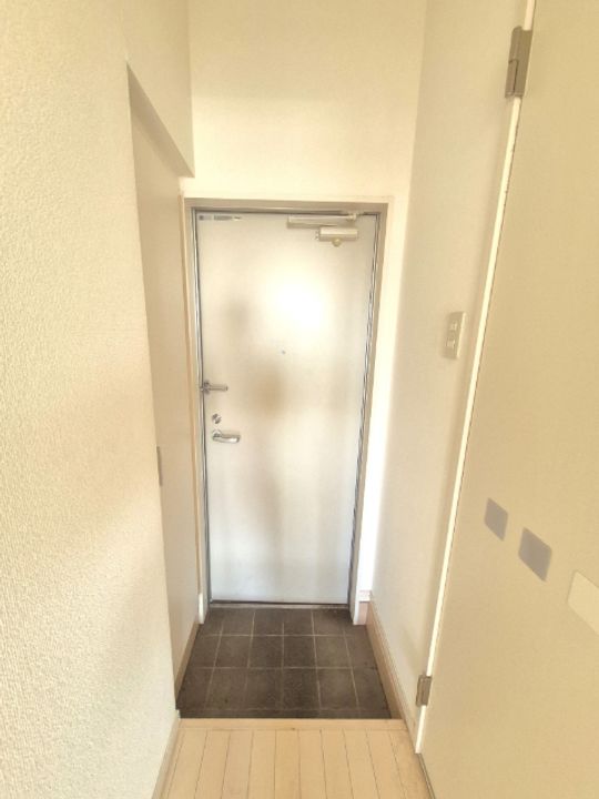 ソフトライフ幕張本郷の玄関