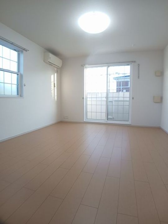 福島県いわき市平下神谷字御城(アパート)の賃貸物件の居間